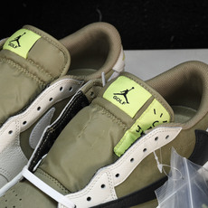 Travis Scott x Air Jordan 1 Low Golf NRG 低帮白棕 高尔夫 FZ Travis Scott x Air Jordan 1 Low Golf NRG 低帮白棕 高尔夫 FZ
