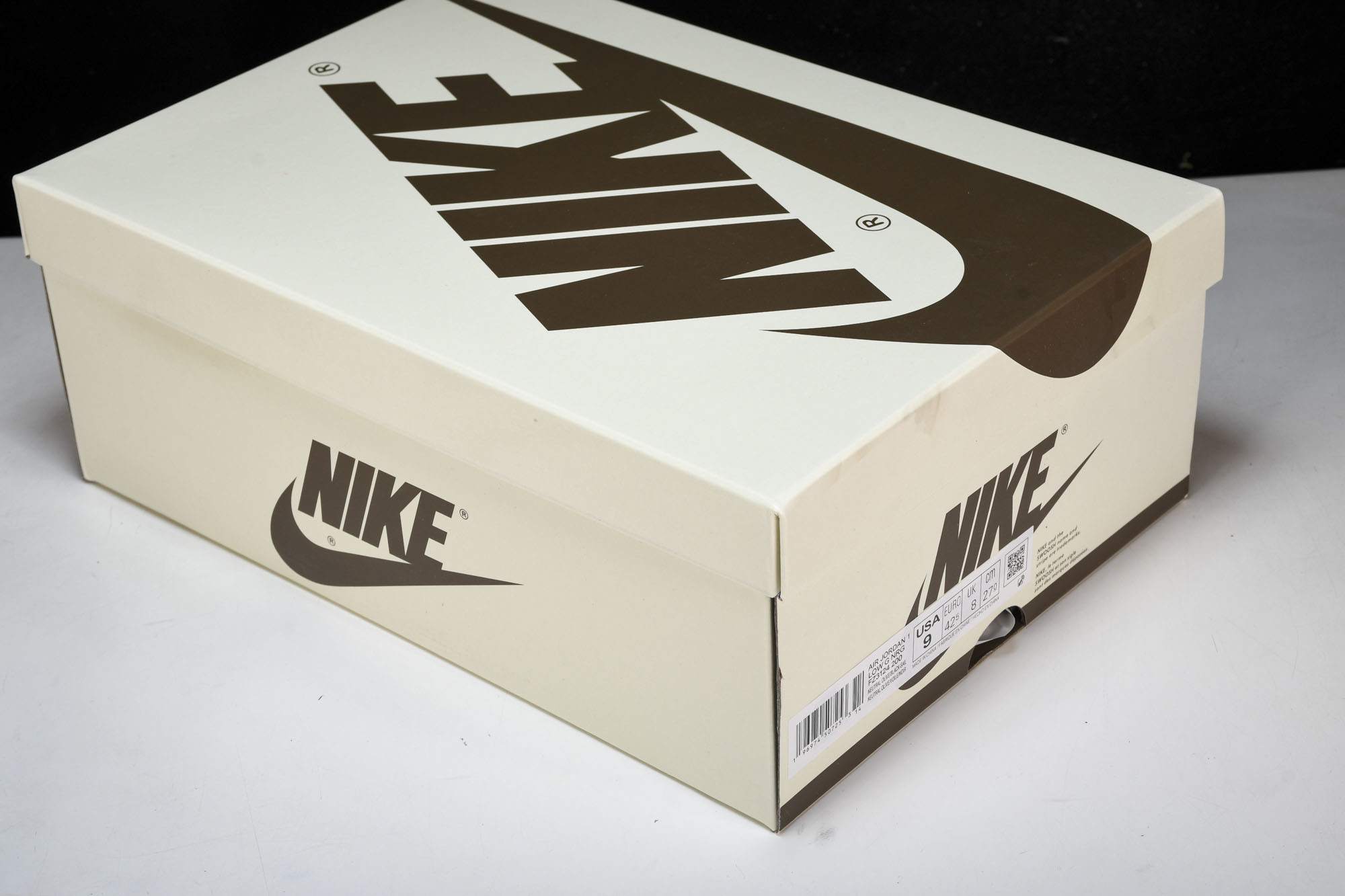 Travis Scott x Air Jordan 1 Low Golf NRG 低帮白棕 高尔夫 FZ Travis Scott x Air Jordan 1 Low Golf NRG 低帮白棕 高尔夫 FZ