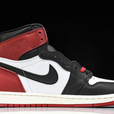 纯原 Air Jordan 1 High OG Black Toe Reimagined 白红黑 DZ8 纯原 Air Jordan 1 High OG Black Toe Reimagined 白红黑 DZ8