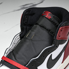 纯原 Air Jordan 1 High OG Black Toe Reimagined 白红黑 DZ8 纯原 Air Jordan 1 High OG Black Toe Reimagined 白红黑 DZ8