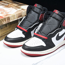 纯原 Air Jordan 1 High OG Black Toe Reimagined 白红黑 DZ8 纯原 Air Jordan 1 High OG Black Toe Reimagined 白红黑 DZ8
