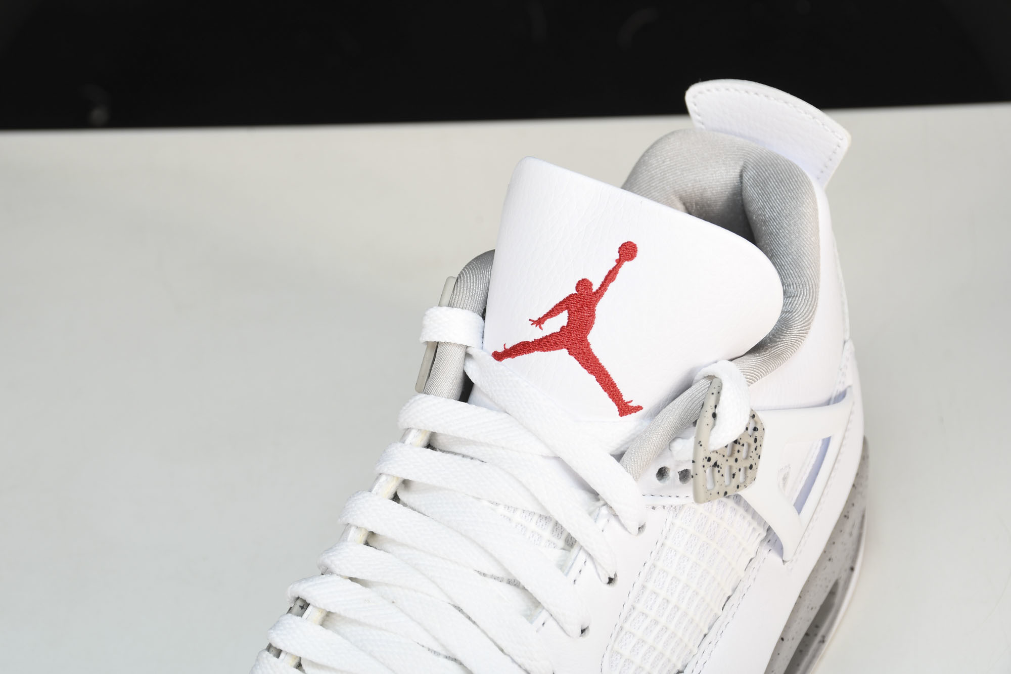 纯原 Air Jordan 4 Oreo 白水泥 白奥利奥 灰白红 泼墨 CT8527-100 #YZ0 纯原 Air Jordan 4 Oreo 白水泥 白奥利奥 灰白红 泼墨 CT8527-100 #YZ0