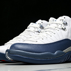 纯原 Air Jordan AJ12 Retro 中帮 复古篮球鞋 白蓝 法国蓝 CT8013-114 纯原 Air Jordan AJ12 Retro 中帮 复古篮球鞋 白蓝 法国蓝 CT8013-114