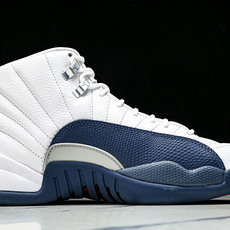 纯原 Air Jordan AJ12 Retro 中帮 复古篮球鞋 白蓝 法国蓝 CT8013-114 纯原 Air Jordan AJ12 Retro 中帮 复古篮球鞋 白蓝 法国蓝 CT8013-114