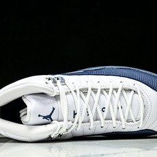 纯原 Air Jordan AJ12 Retro 中帮 复古篮球鞋 白蓝 法国蓝 CT8013-114 纯原 Air Jordan AJ12 Retro 中帮 复古篮球鞋 白蓝 法国蓝 CT8013-114
