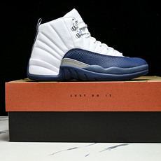 纯原 Air Jordan AJ12 Retro 中帮 复古篮球鞋 白蓝 法国蓝 CT8013-114 纯原 Air Jordan AJ12 Retro 中帮 复古篮球鞋 白蓝 法国蓝 CT8013-114