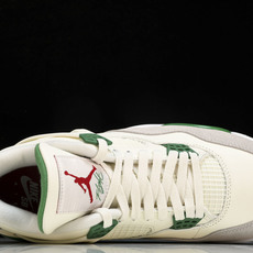 纯原 NK SB x Air Jordan 4“Pine Green”AJ SB联名 白绿 DR5415 纯原 NK SB x Air Jordan 4“Pine Green”AJ SB联名 白绿 DR5415