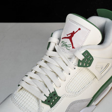 纯原 NK SB x Air Jordan 4“Pine Green”AJ SB联名 白绿 DR5415 纯原 NK SB x Air Jordan 4“Pine Green”AJ SB联名 白绿 DR5415