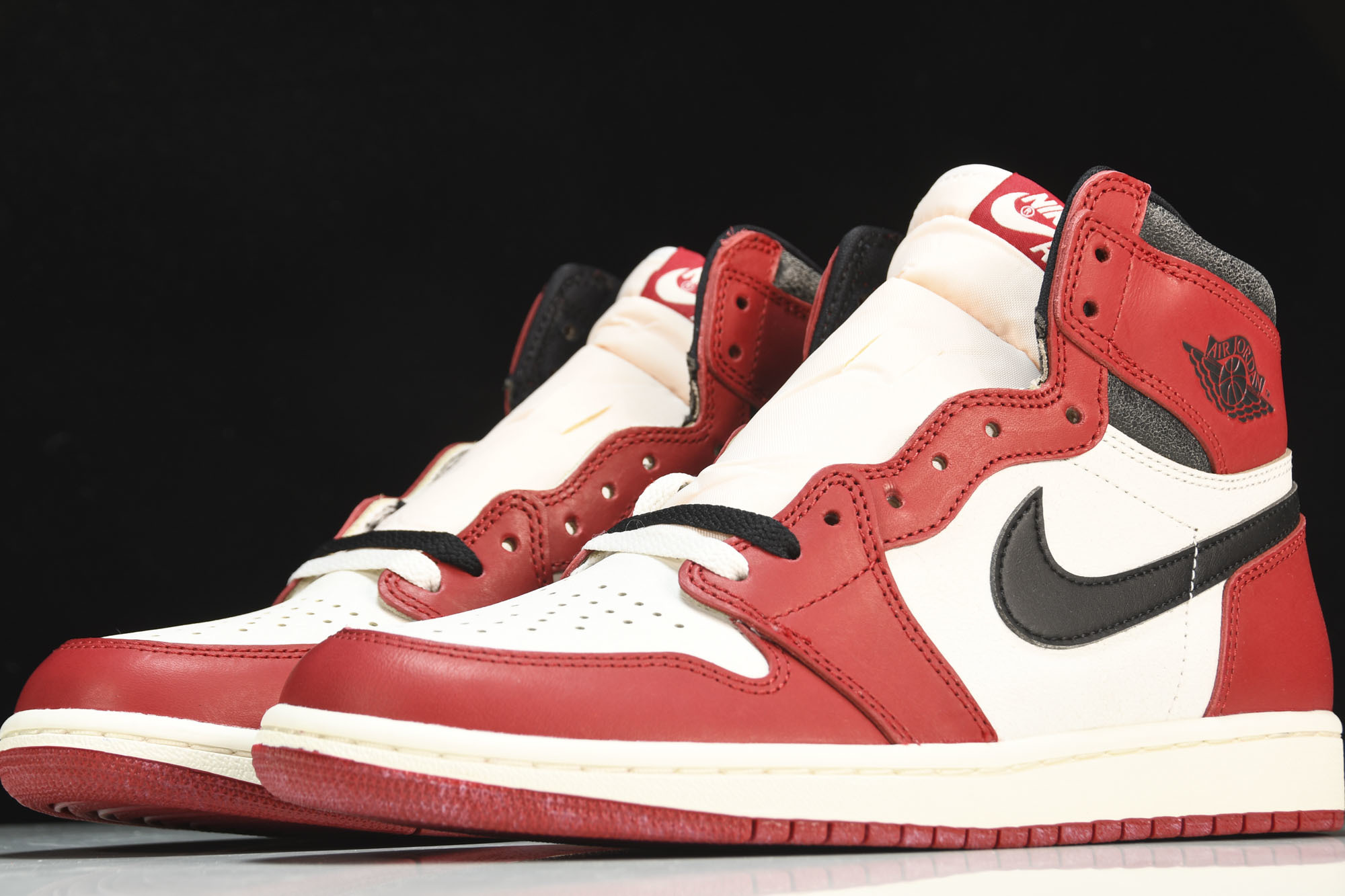 纯原 芝加哥新款 AIR JORDAN 1 “CHICAGO REIMAGINED” 白红 DZ5485