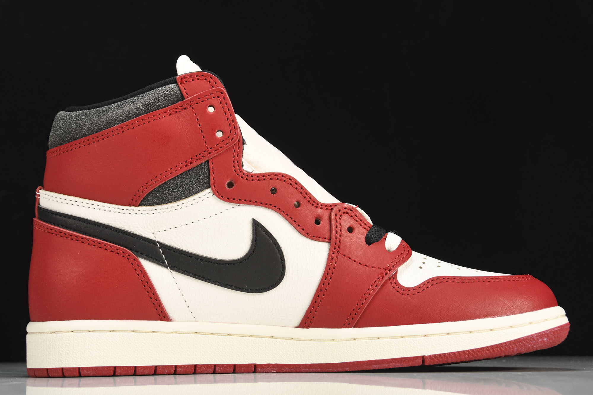 纯原 芝加哥新款 AIR JORDAN 1 “CHICAGO REIMAGINED” 白红 DZ5485
