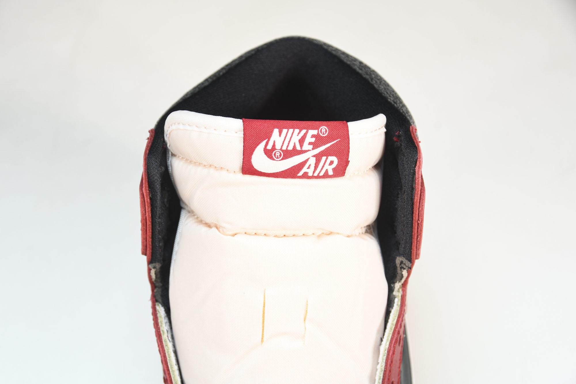 纯原 芝加哥新款 AIR JORDAN 1 “CHICAGO REIMAGINED” 白红 DZ5485