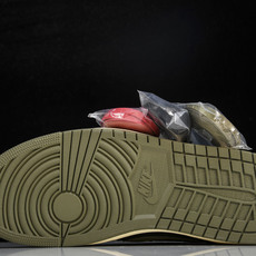 Travis Scott x Air Jordan 1 Low OG WMNS“Olive”橄榄绿 倒钩 Travis Scott x Air Jordan 1 Low OG WMNS“Olive”橄榄绿 倒钩