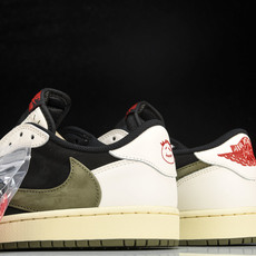 Travis Scott x Air Jordan 1 Low OG WMNS“Olive”橄榄绿 倒钩 Travis Scott x Air Jordan 1 Low OG WMNS“Olive”橄榄绿 倒钩