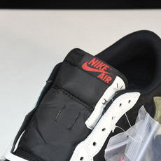 Travis Scott x Air Jordan 1 Low OG WMNS“Olive”橄榄绿 倒钩 Travis Scott x Air Jordan 1 Low OG WMNS“Olive”橄榄绿 倒钩