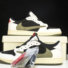 Travis Scott x Air Jordan 1 Low OG WMNS“Olive”橄榄绿 倒钩 Travis Scott x Air Jordan 1 Low OG WMNS“Olive”橄榄绿 倒钩