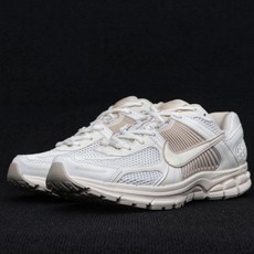 纯原 NK vomero 5 v5跑鞋 奶茶FQ6868-111 实拍如图NK vomero 5 v5跑 纯原 NK vomero 5 v5跑鞋 奶茶FQ6868-111 实拍如图NK vomero 5 v5跑