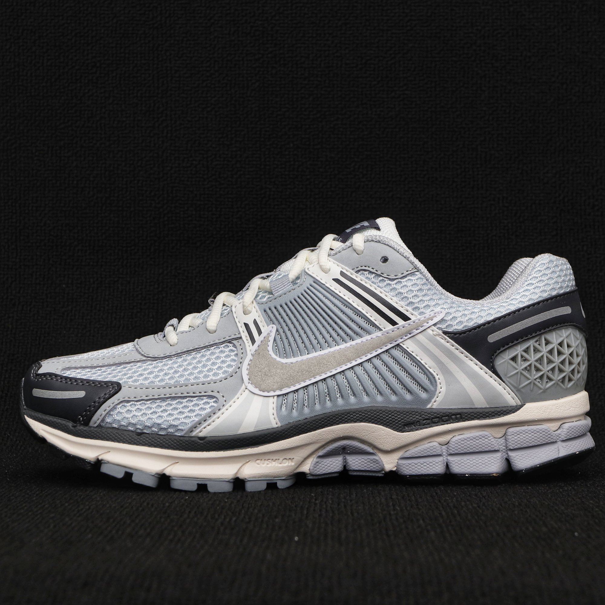 纯原 NK vomero 5 v5跑鞋 灰白黑FD9919-001 实拍如图NK vomero 5 v5