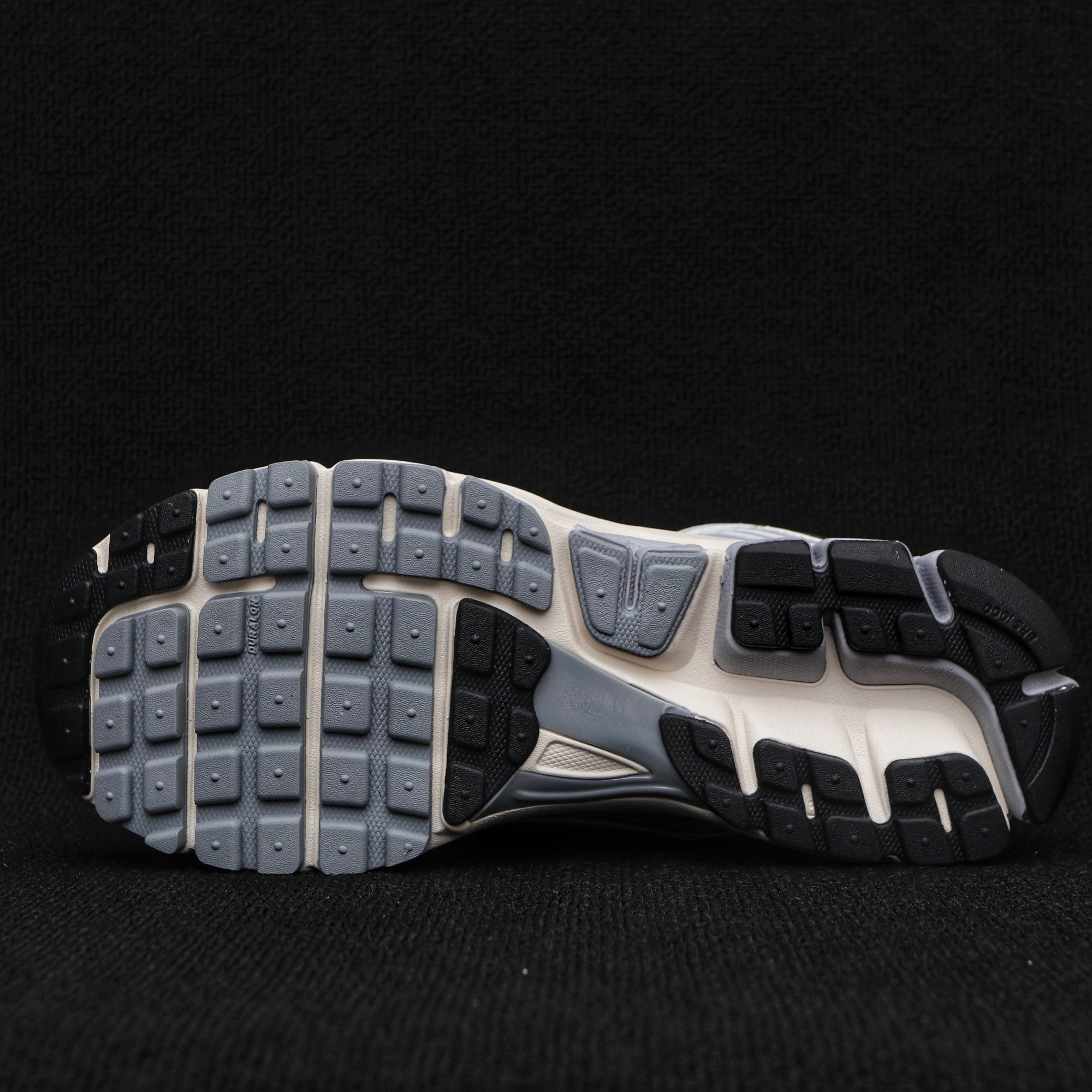 纯原 NK vomero 5 v5跑鞋 灰白黑FD9919-001 实拍如图NK vomero 5 v5