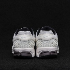 纯原 NK vomero 5 v5跑鞋 米银色 FJ2028-001实拍如图NK vomero 5 v5 纯原 NK vomero 5 v5跑鞋 米银色 FJ2028-001实拍如图NK vomero 5 v5