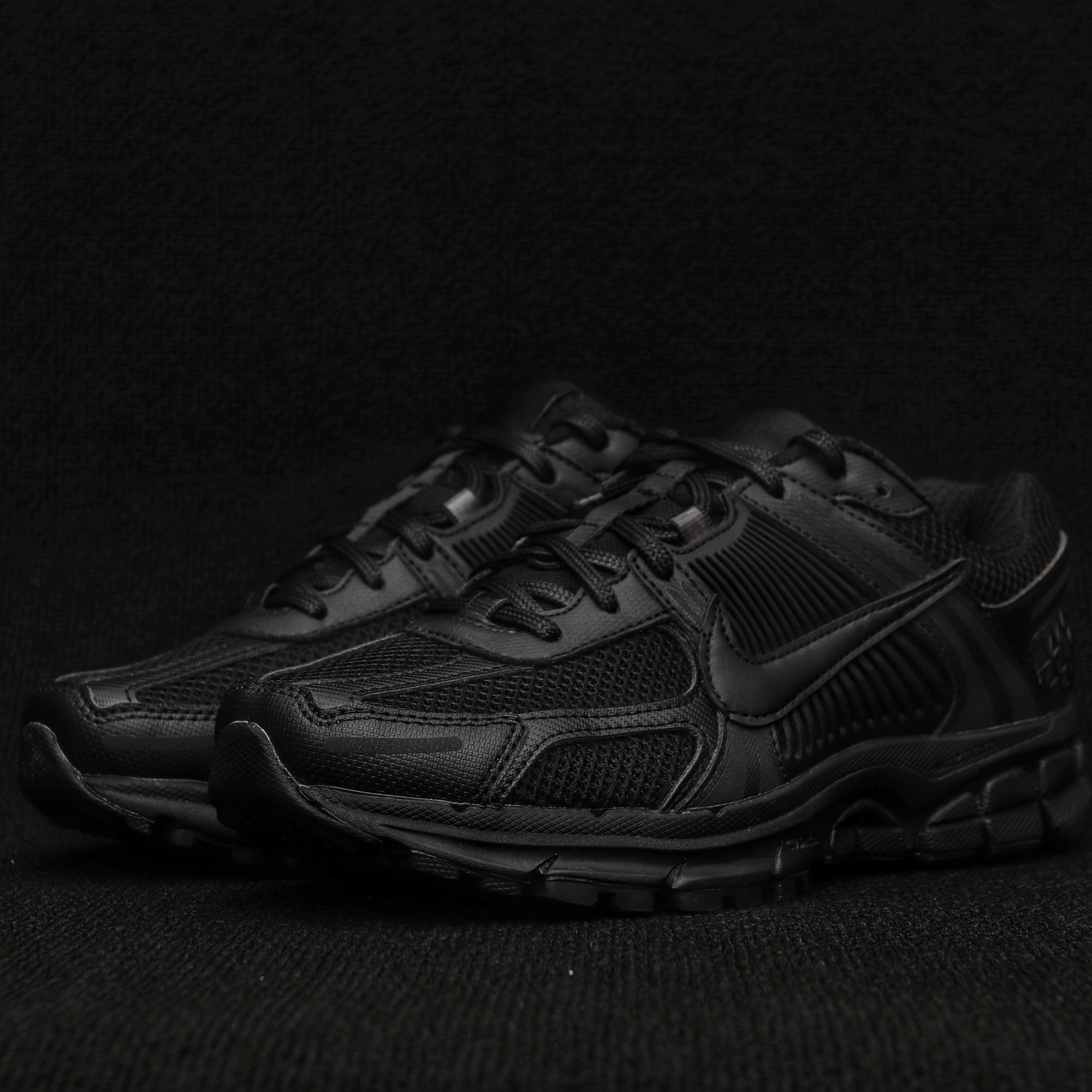 纯原 NK vomero 5 v5跑鞋 纯黑色 BV1358-003实拍如图NK vomero 5 v5