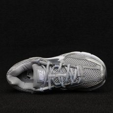 纯原 NK vomero 5 v5跑鞋银灰色 FJ4151-003XC升级版 NK vomero 5 v 纯原 NK vomero 5 v5跑鞋银灰色 FJ4151-003XC升级版 NK vomero 5 v