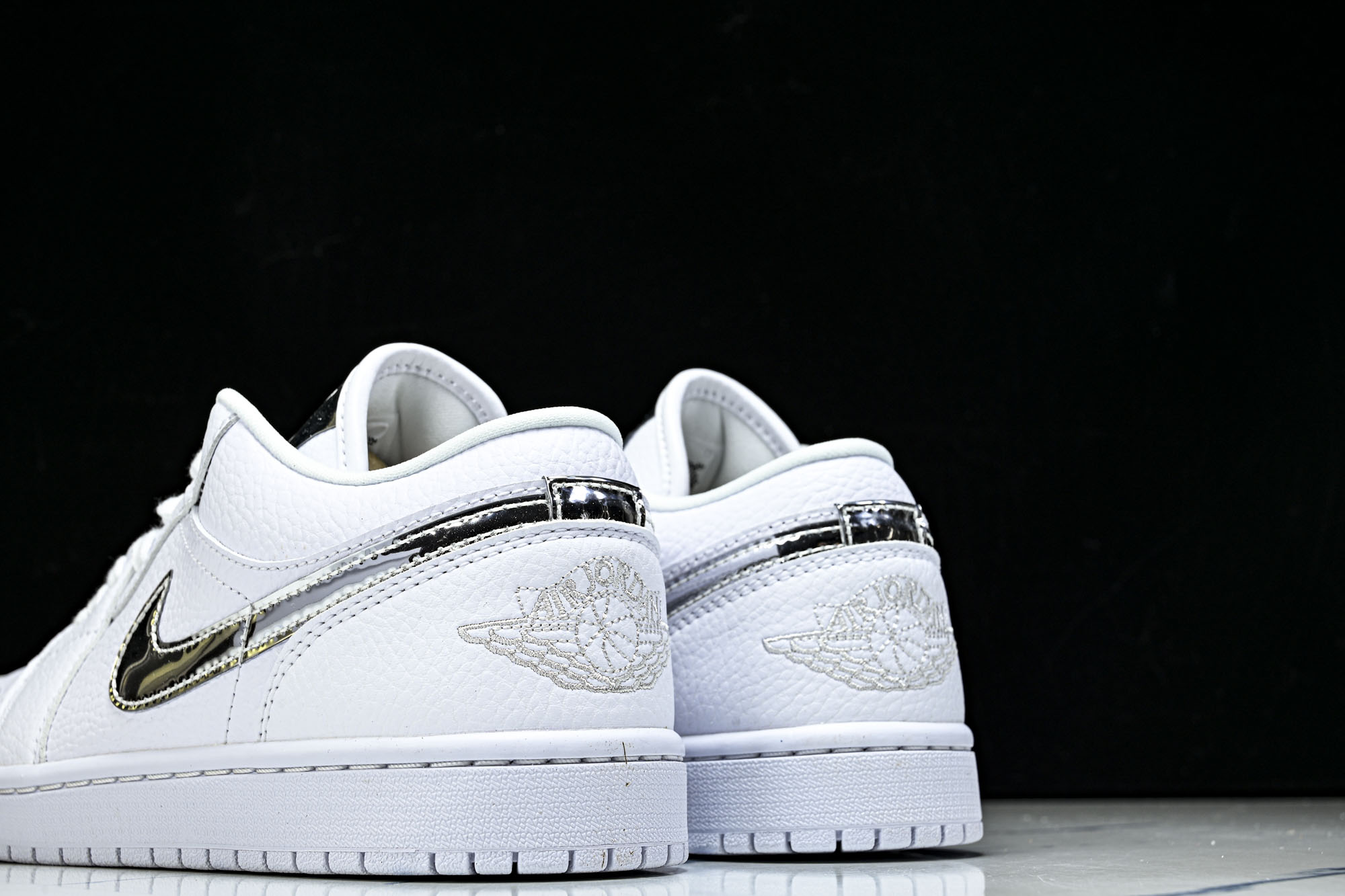 纯原 Air Jordan 1 Low AJ1 乔1全白银勾 低帮复古文化篮球鞋 IQ9381-100 
