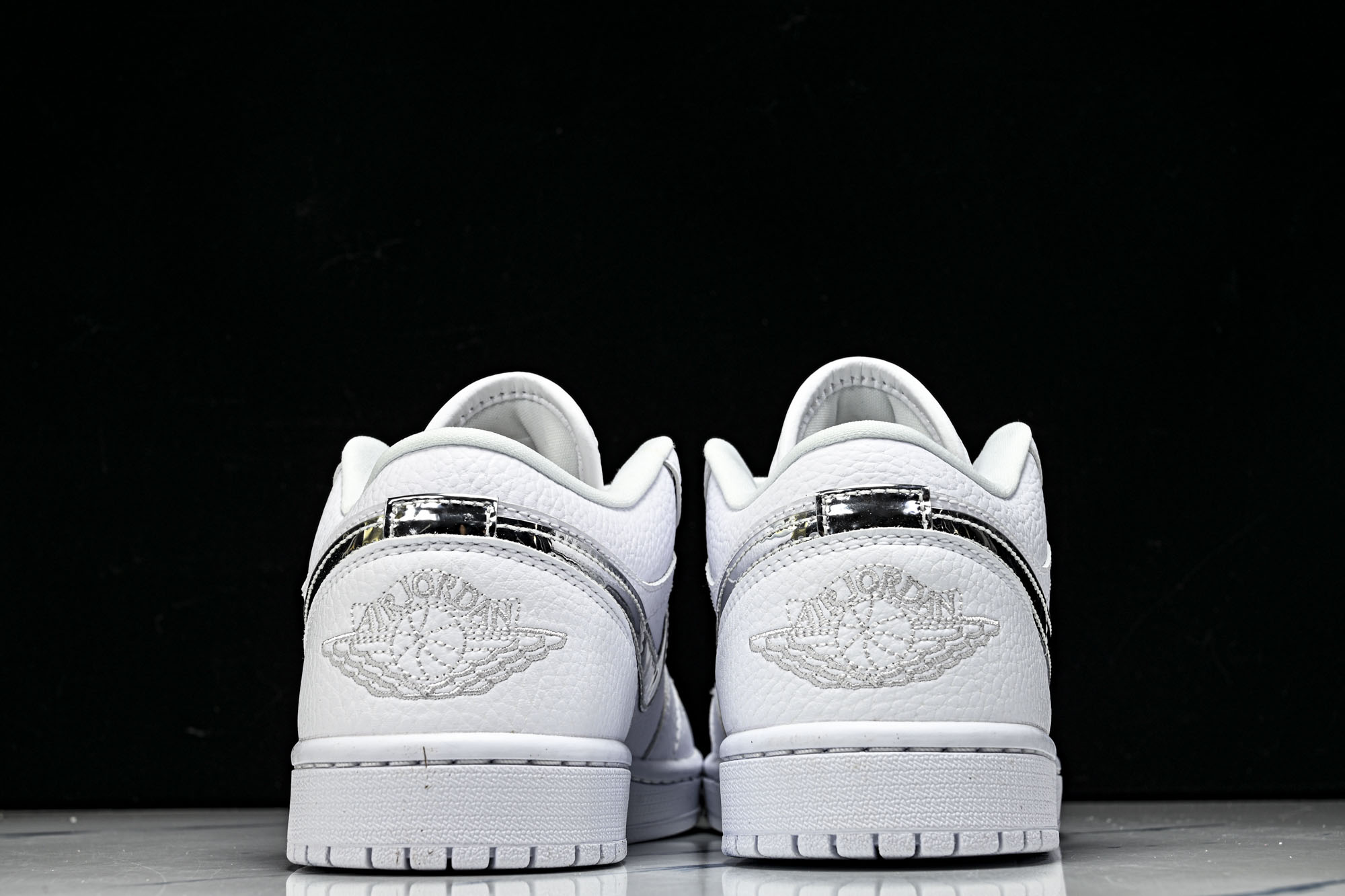 纯原 Air Jordan 1 Low AJ1 乔1全白银勾 低帮复古文化篮球鞋 IQ9381-100 