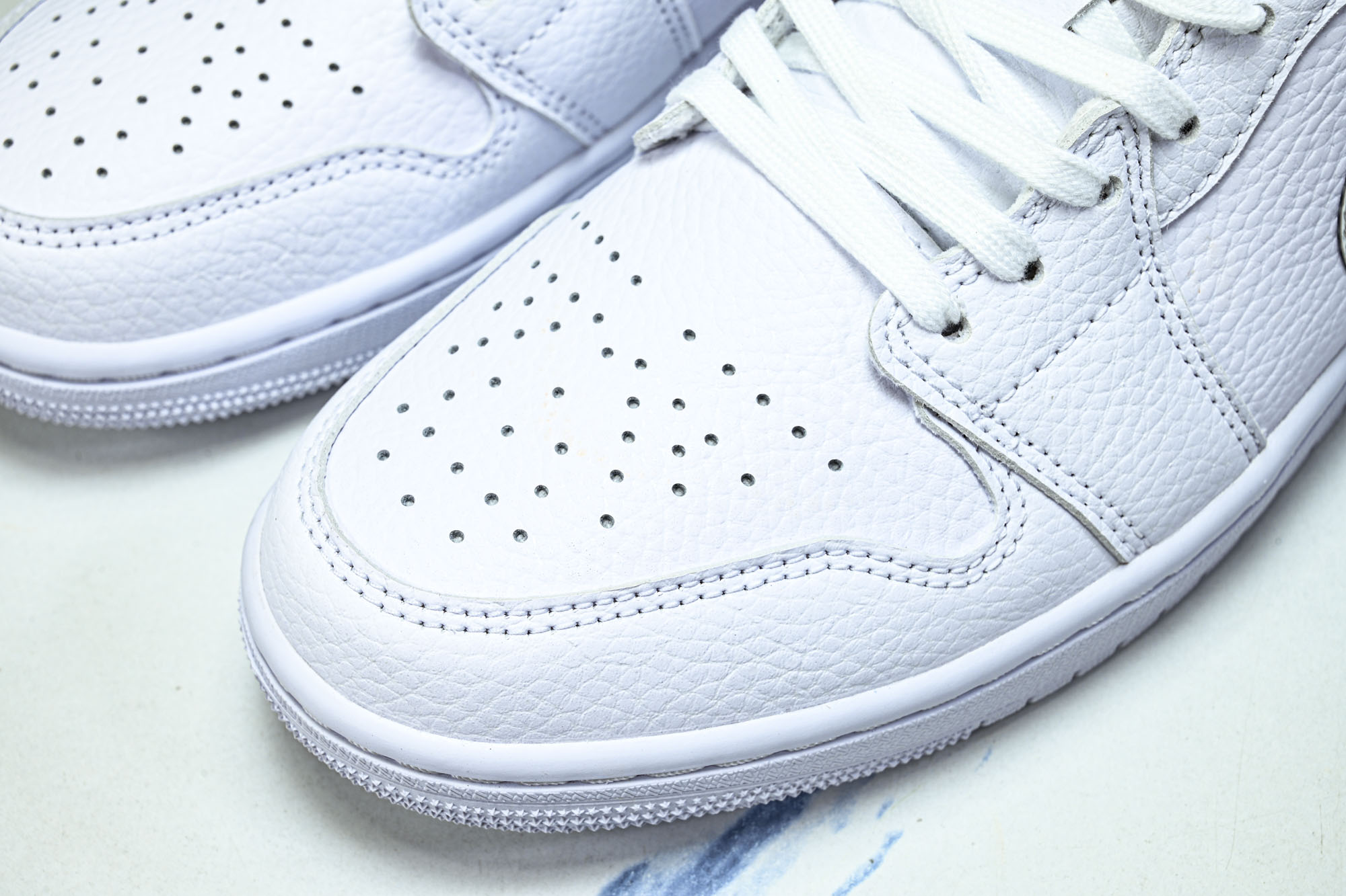 纯原 Air Jordan 1 Low AJ1 乔1全白银勾 低帮复古文化篮球鞋 IQ9381-100 