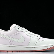 纯原 Air Jordan 1 Low AJ1 乔1樱花粉 低帮复古文化篮球鞋 IH0823-611 # 纯原 Air Jordan 1 Low AJ1 乔1樱花粉 低帮复古文化篮球鞋 IH0823-611 #