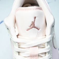 纯原 Air Jordan 1 Low AJ1 乔1樱花粉 低帮复古文化篮球鞋 IH0823-611 # 纯原 Air Jordan 1 Low AJ1 乔1樱花粉 低帮复古文化篮球鞋 IH0823-611 #