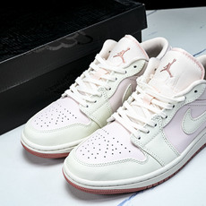 纯原 Air Jordan 1 Low AJ1 乔1樱花粉 低帮复古文化篮球鞋 IH0823-611 # 纯原 Air Jordan 1 Low AJ1 乔1樱花粉 低帮复古文化篮球鞋 IH0823-611 #