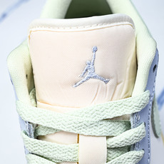 纯原 Air Jordan 1 Low AJ1 乔1淡蓝拼色 低帮文化休闲板鞋 DC0774-108 # 纯原 Air Jordan 1 Low AJ1 乔1淡蓝拼色 低帮文化休闲板鞋 DC0774-108 #