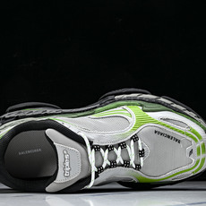 纯原 Balenciaga Triple S 2 官方同步 巴黎世家 潮流跑鞋灰绿 WTRS2-1133 纯原 Balenciaga Triple S 2 官方同步 巴黎世家 潮流跑鞋灰绿 WTRS2-1133