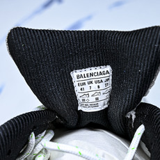 纯原 Balenciaga Triple S 2 官方同步 巴黎世家 潮流跑鞋灰绿 WTRS2-1133 纯原 Balenciaga Triple S 2 官方同步 巴黎世家 潮流跑鞋灰绿 WTRS2-1133