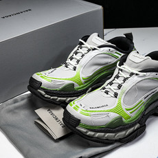 纯原 Balenciaga Triple S 2 官方同步 巴黎世家 潮流跑鞋灰绿 WTRS2-1133 纯原 Balenciaga Triple S 2 官方同步 巴黎世家 潮流跑鞋灰绿 WTRS2-1133