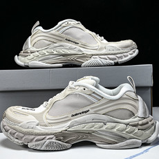 纯原 Balenciaga Triple S 2 官方同步 巴黎世家 潮流跑鞋米色 WTRS2 9191 纯原 Balenciaga Triple S 2 官方同步 巴黎世家 潮流跑鞋米色 WTRS2 9191