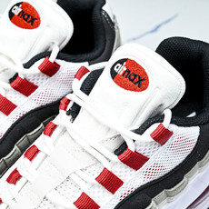 纯原 Nike Air Max 95 复古减震气垫跑鞋IB7862-100 #YZ001-1原版1:1 纯原 Nike Air Max 95 复古减震气垫跑鞋IB7862-100 #YZ001-1原版1:1