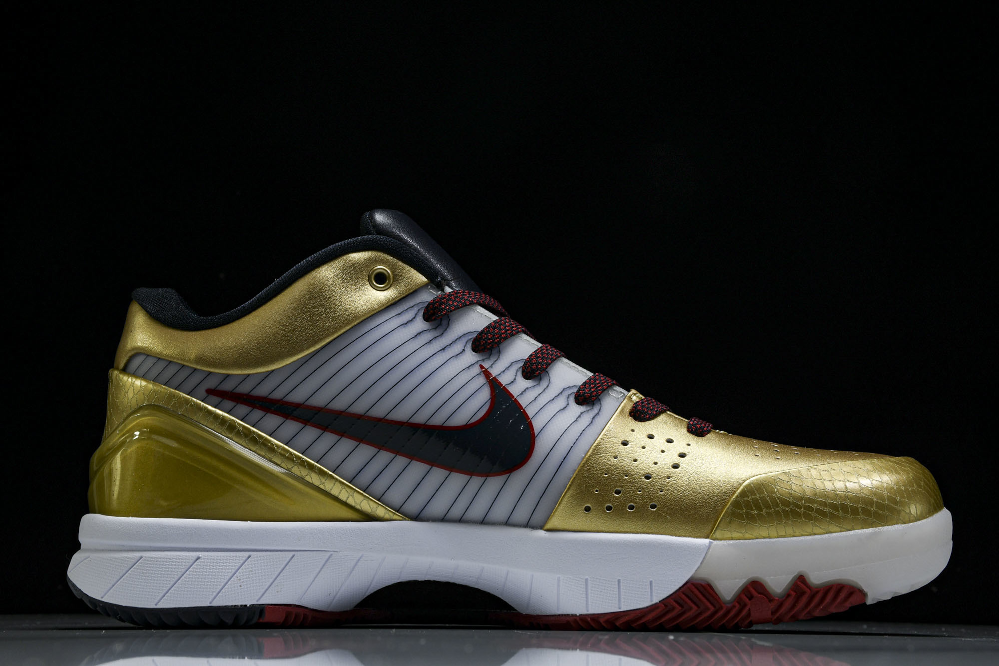 纯原NK Zoom Kobe 4 Protro“Gold Medal”白黑金 FQ3544-100 #Y