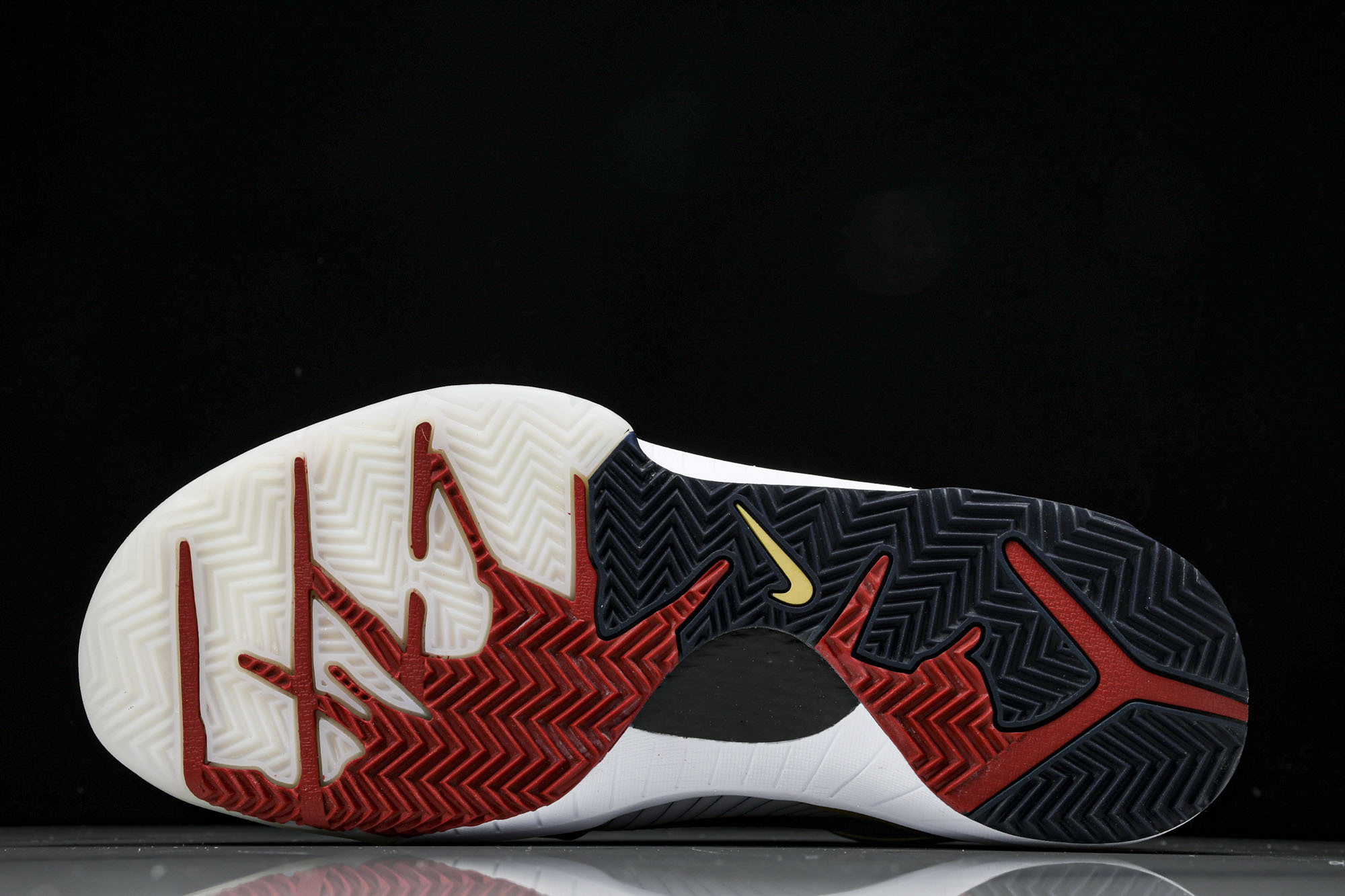 纯原NK Zoom Kobe 4 Protro“Gold Medal”白黑金 FQ3544-100 #Y