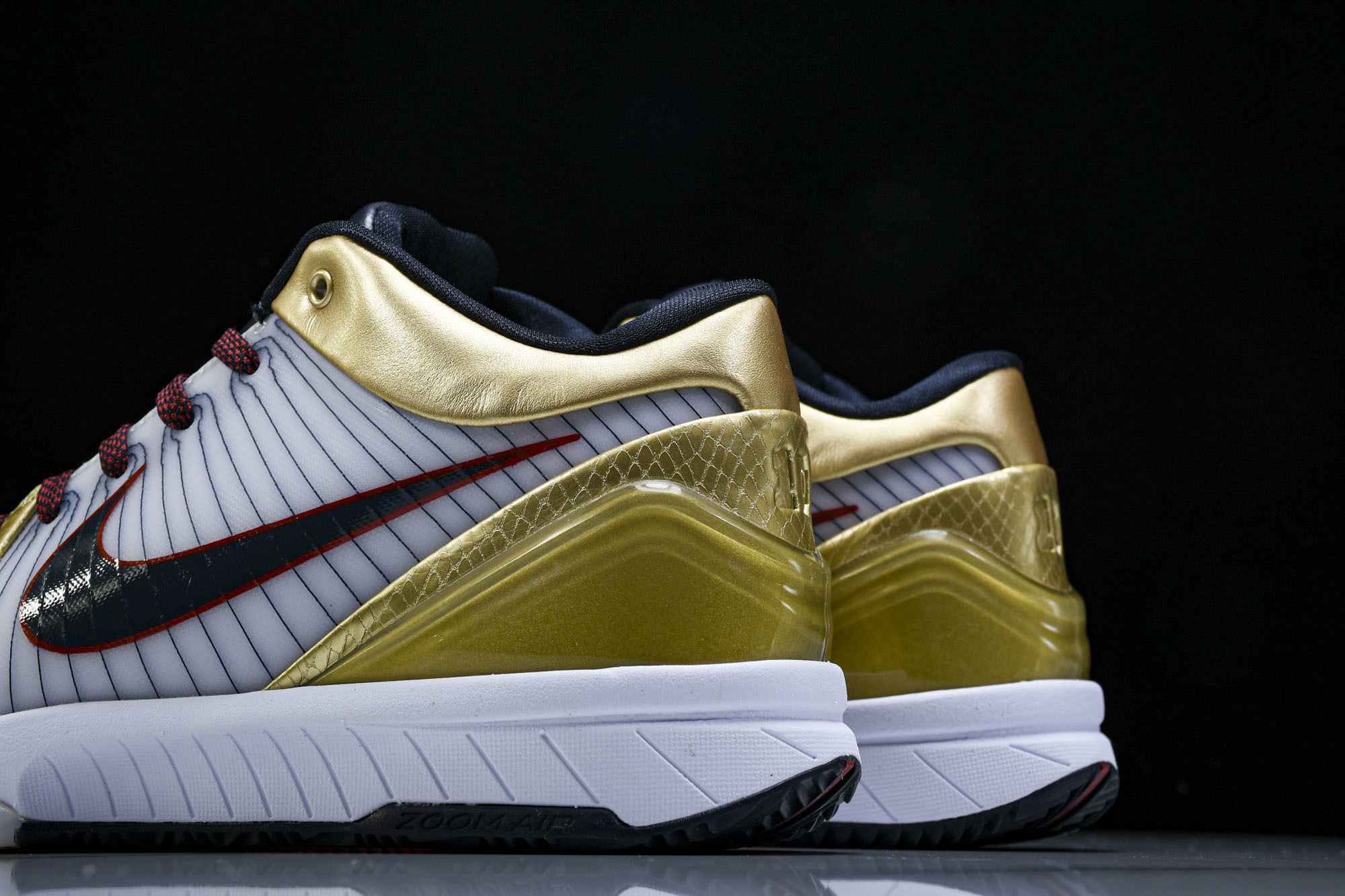 纯原NK Zoom Kobe 4 Protro“Gold Medal”白黑金 FQ3544-100 #Y