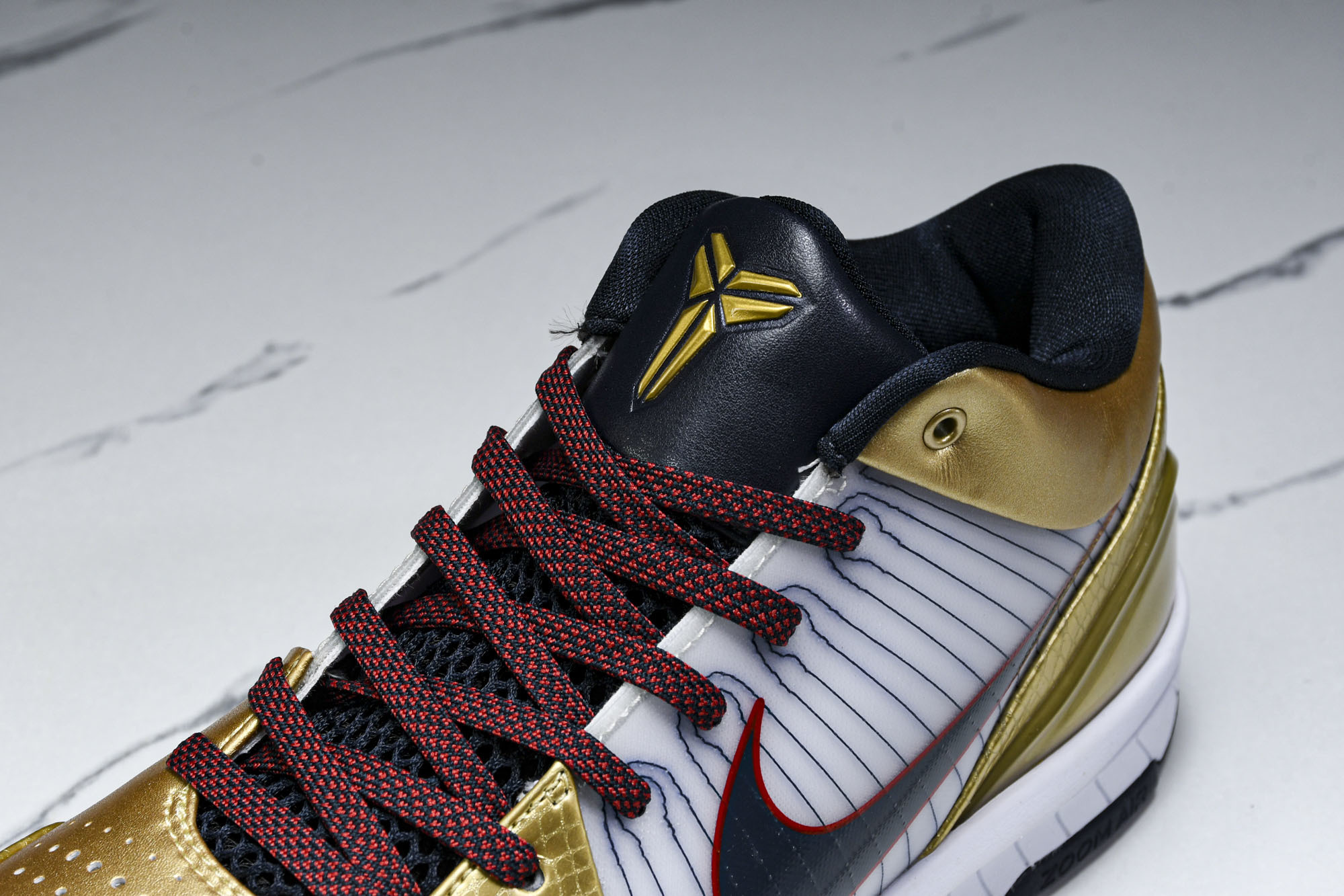 纯原NK Zoom Kobe 4 Protro“Gold Medal”白黑金 FQ3544-100 #Y