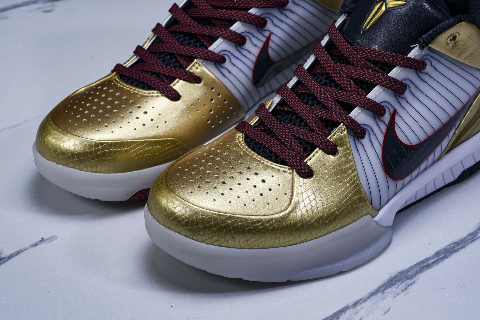 纯原NK Zoom Kobe 4 Protro“Gold Medal”白黑金 FQ3544-100 #Y