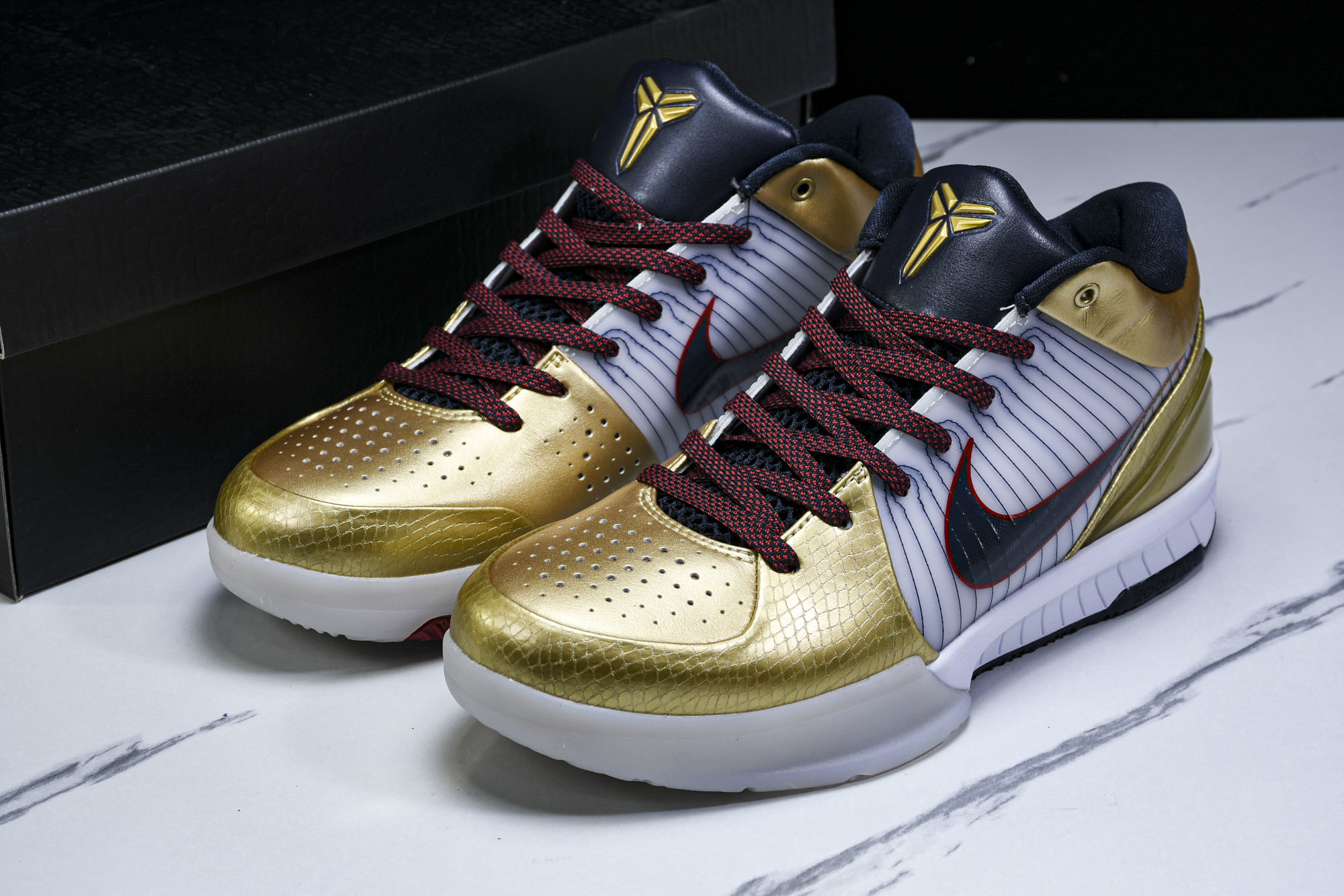 纯原NK Zoom Kobe 4 Protro“Gold Medal”白黑金 FQ3544-100 #Y