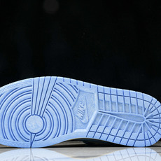 纯原Air Jordan 1 Retro High OG UNC Reimagined 新北卡蓝 DZ5 纯原Air Jordan 1 Retro High OG UNC Reimagined 新北卡蓝 DZ5