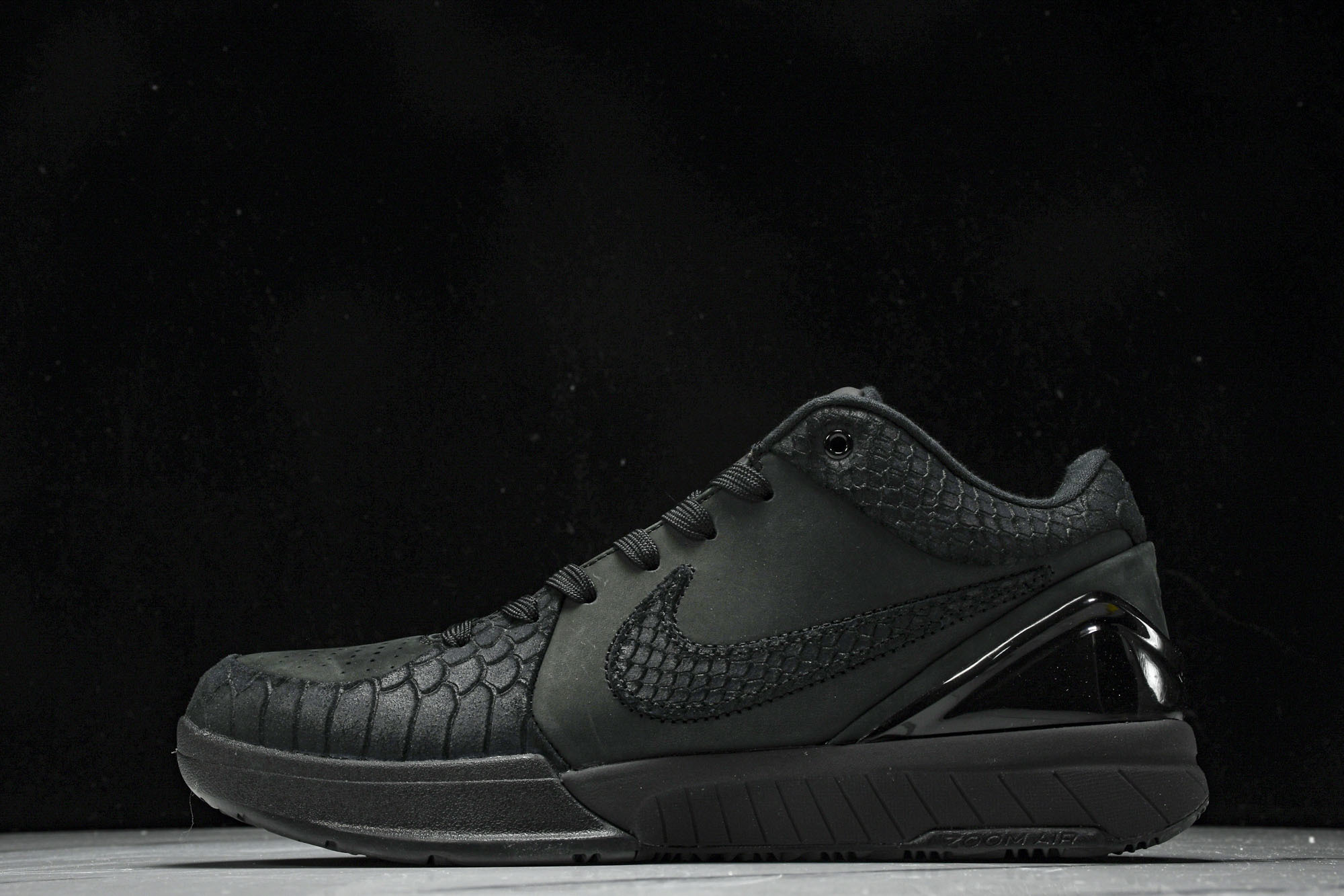 纯原NK Kobe 4 Protro“Black Mamba”黑曼巴 FQ3544-001 #YZ015