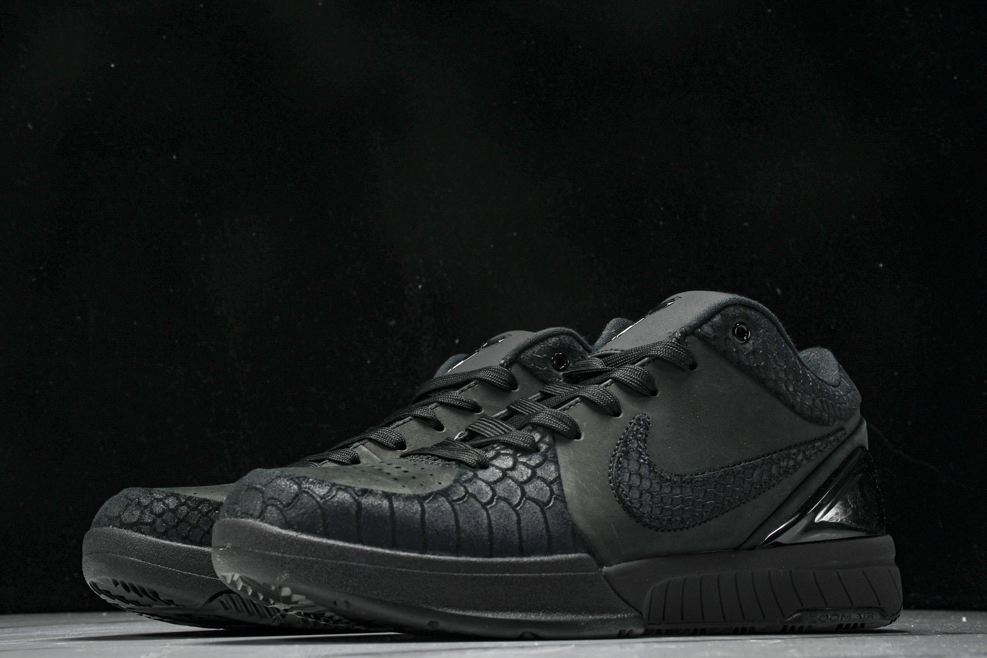 纯原NK Kobe 4 Protro“Black Mamba”黑曼巴 FQ3544-001 #YZ015