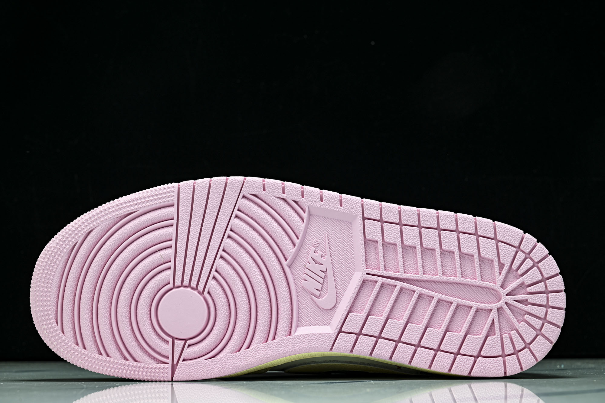 纯原Air Jordan 1 Retro Low OG SP Travis Scott Shy Pink