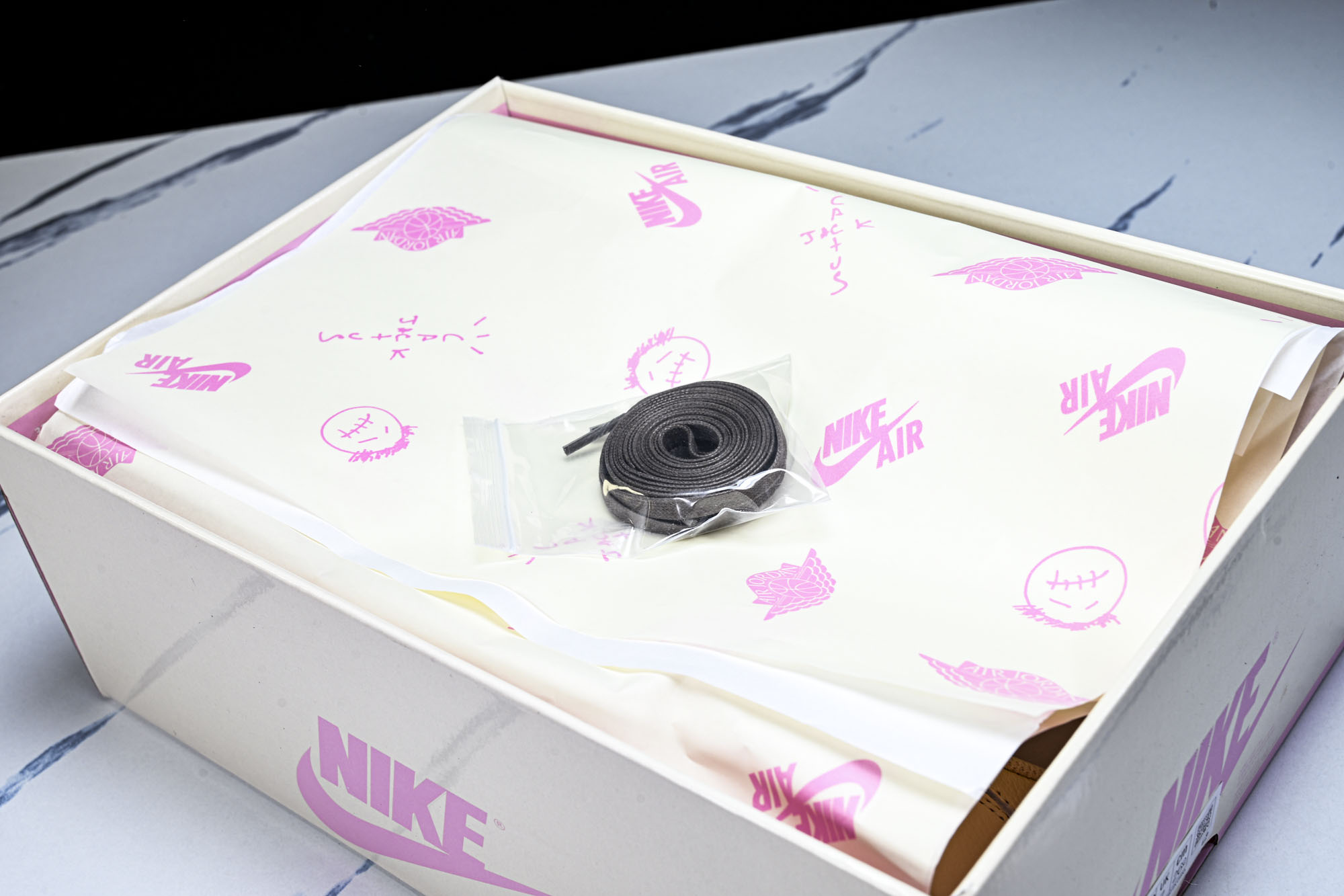 纯原Air Jordan 1 Retro Low OG SP Travis Scott Shy Pink