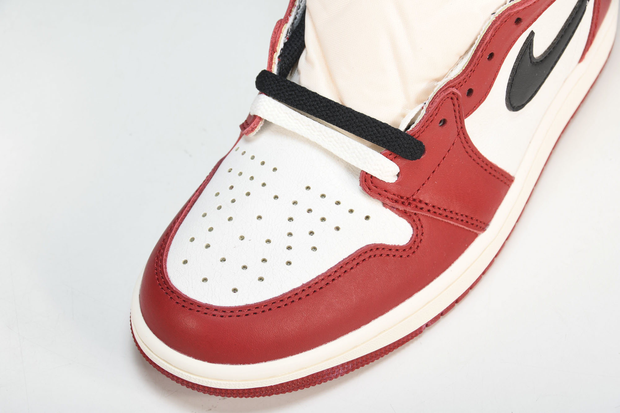 纯原Air Jordan 1“Chicago Reimagined”白红芝加哥 做旧 2022复刻 DZ