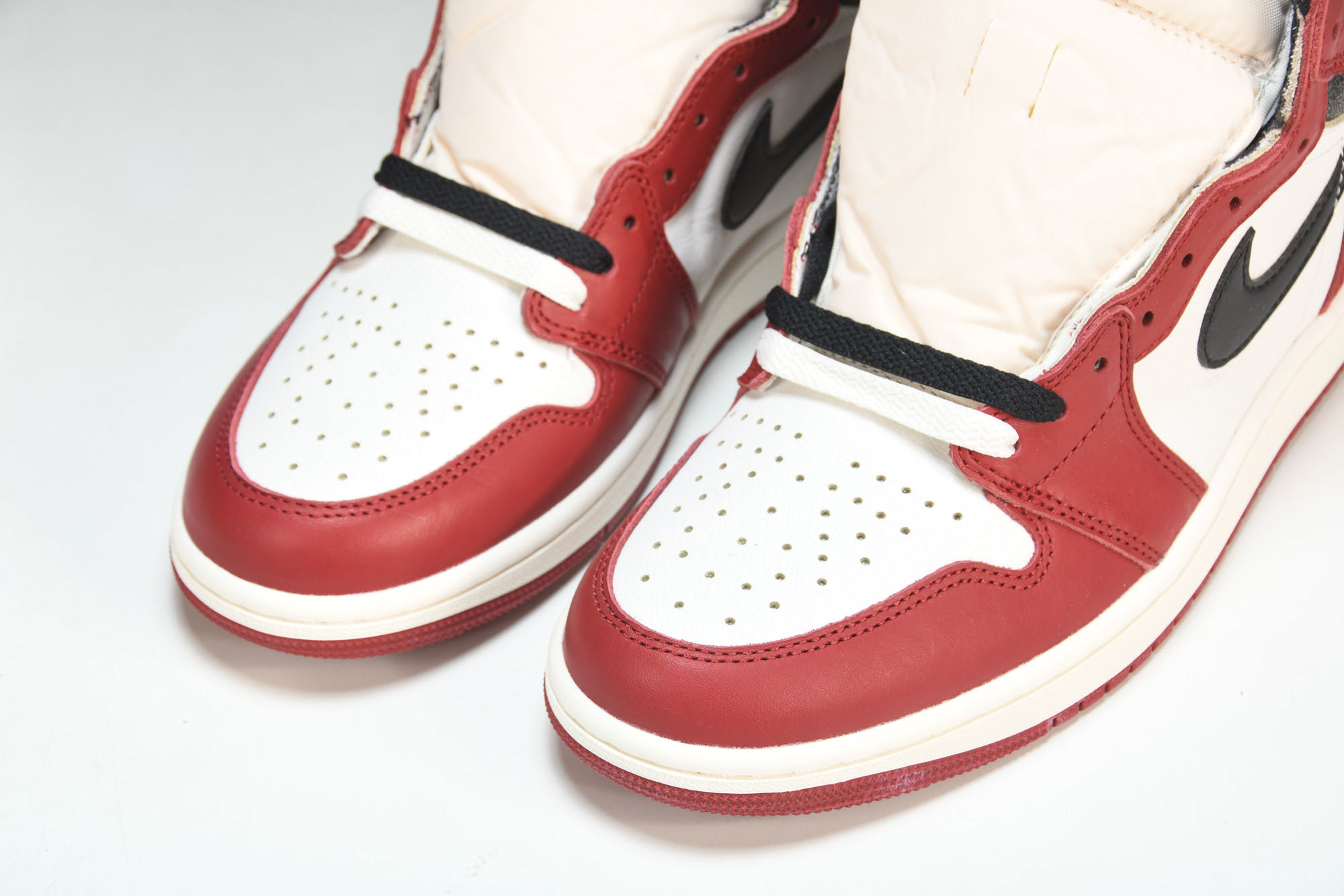 纯原Air Jordan 1“Chicago Reimagined”白红芝加哥 做旧 2022复刻 DZ